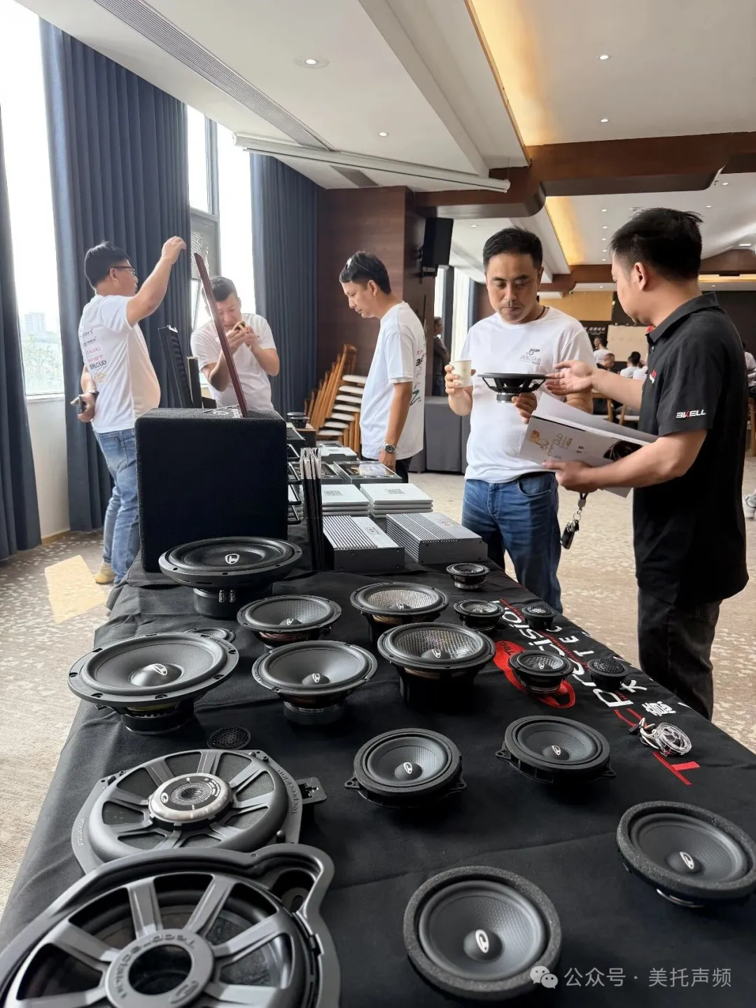 车改坊汽车音响改装 图片