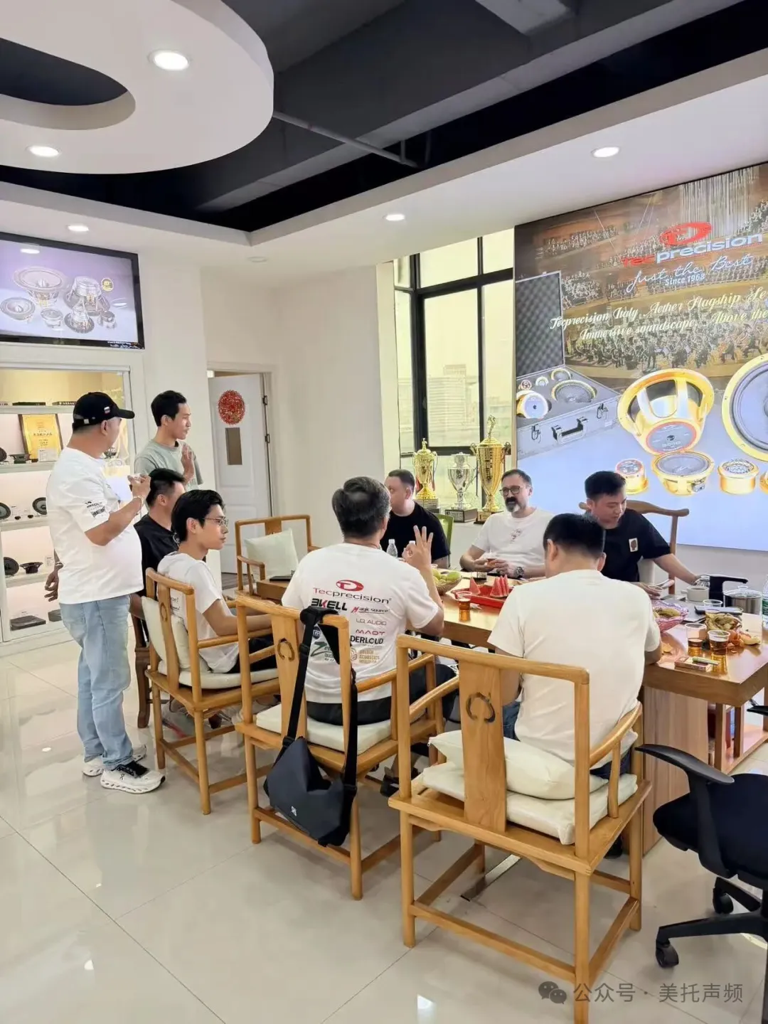 车改坊汽车音响改装 图片